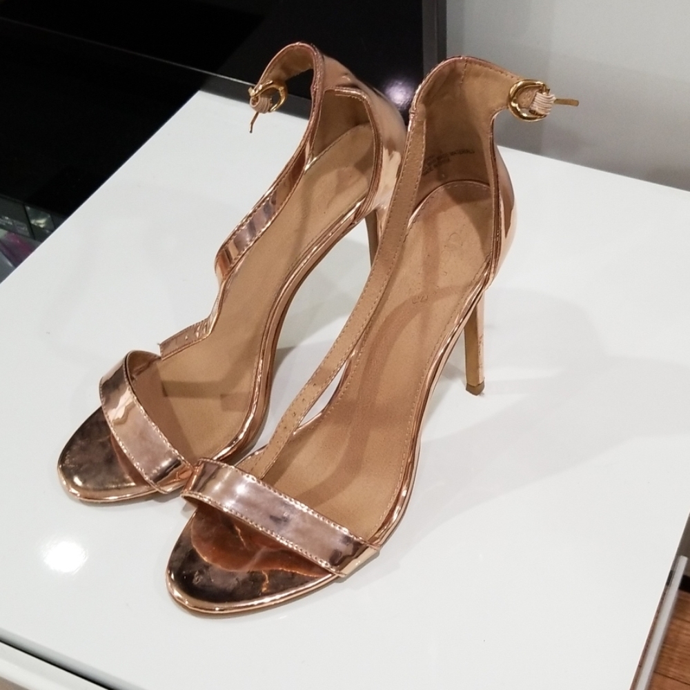 Outing Shoes *Used*